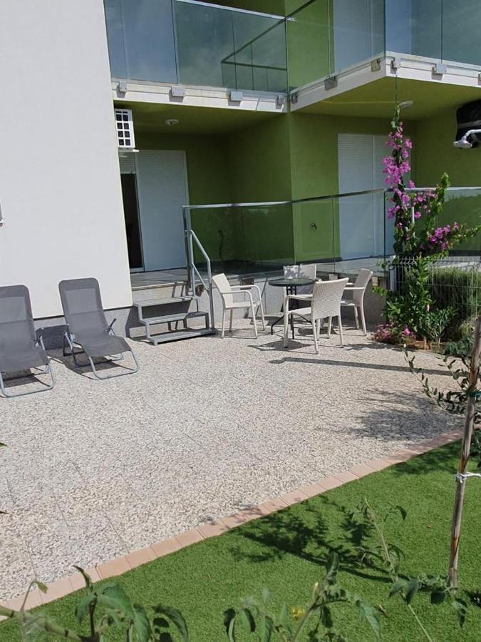 Apartmani Matko Nin Kültér fotó