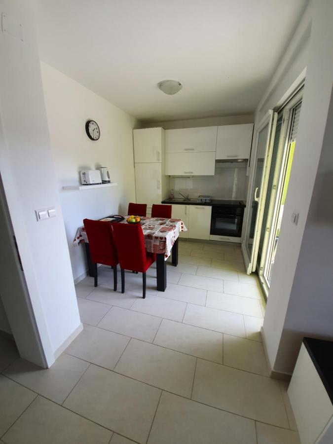 Apartmani Matko Nin Kültér fotó