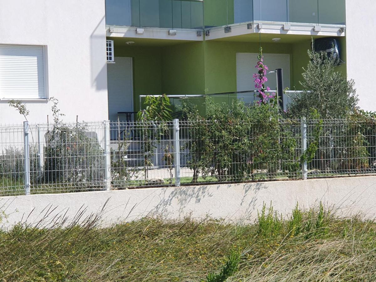 Apartmani Matko Nin Kültér fotó
